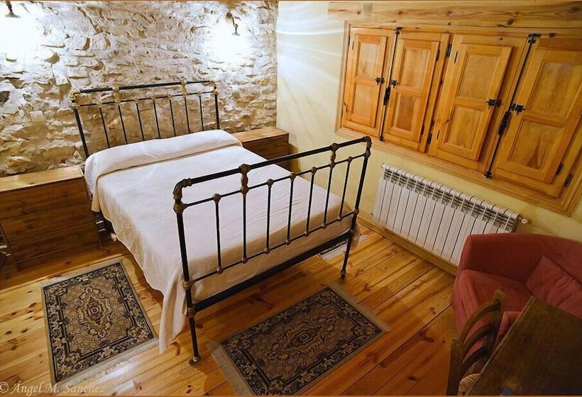 여관 Casa Rural Las Trojes