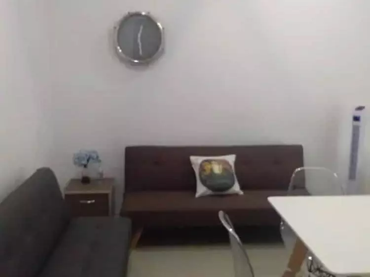 مسافرخانه Co. Living Suite