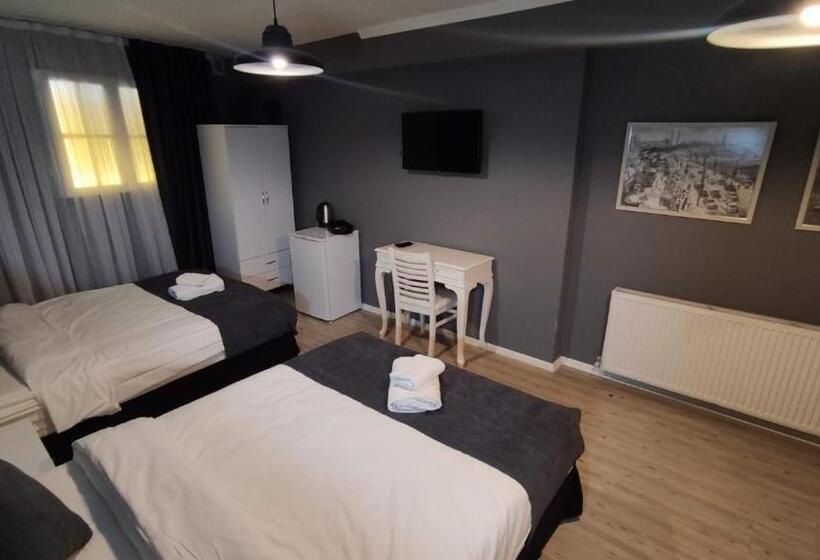 簡易ホテル Utarit Taksim