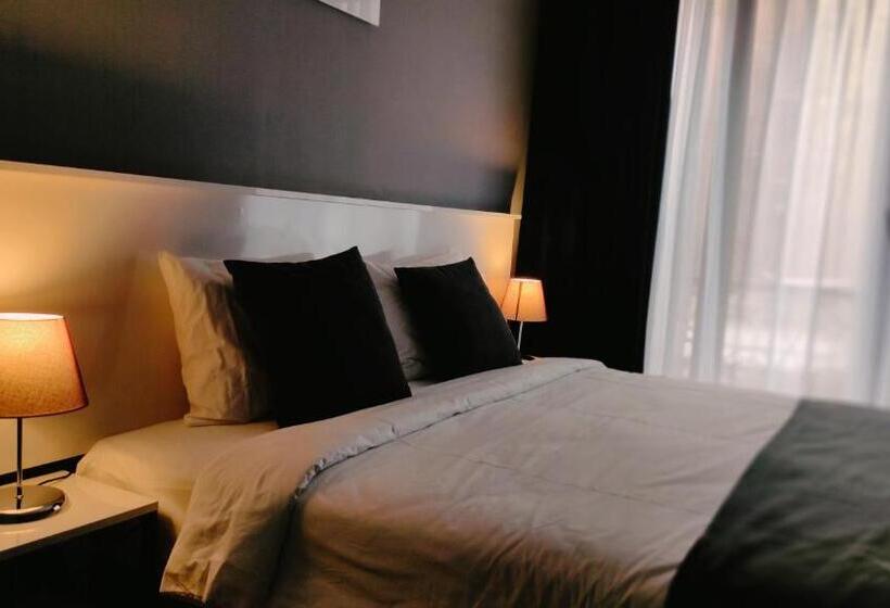 簡易ホテル Utarit Taksim