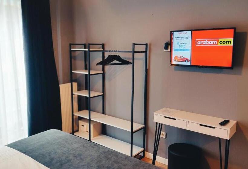 簡易ホテル Utarit Taksim