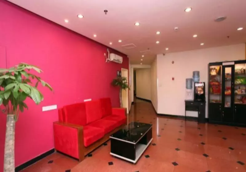 Hotelli 7 Days Inn Yulin