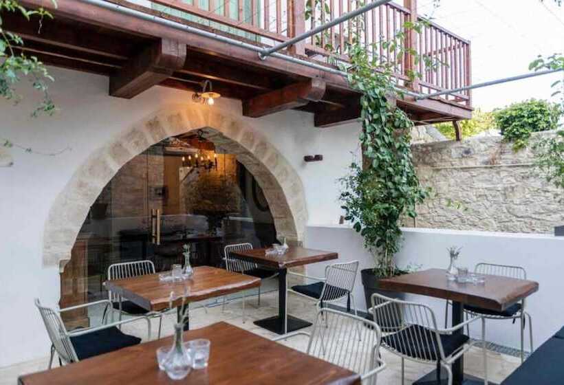 בית מלון כפרי Oinou Strata   Adults Only