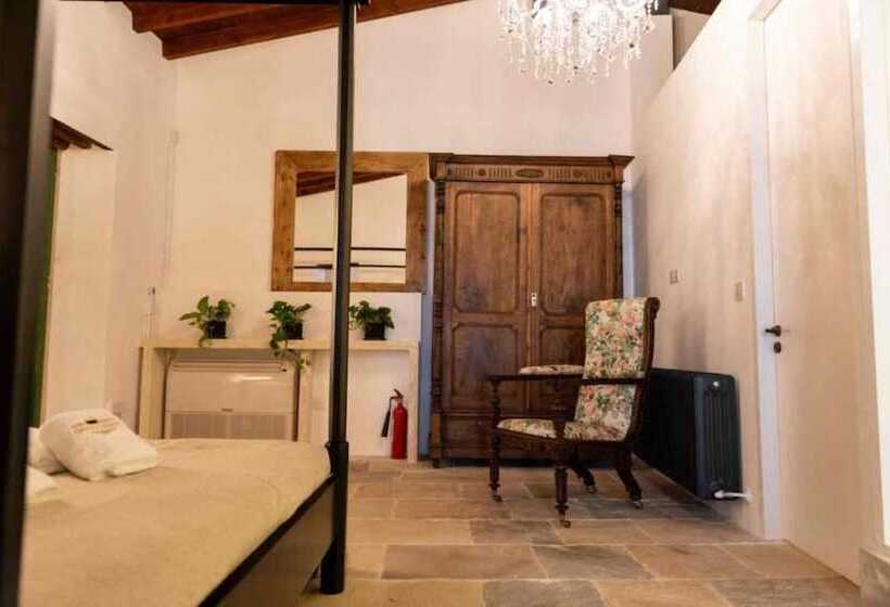 בית מלון כפרי Oinou Strata   Adults Only