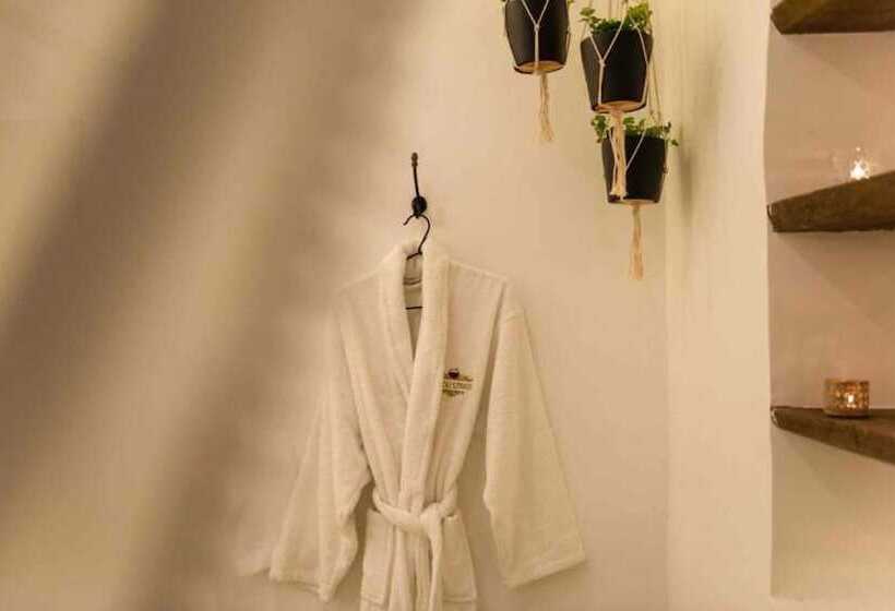 בית מלון כפרי Oinou Strata   Adults Only