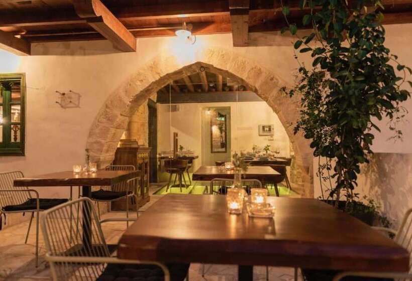 בית מלון כפרי Oinou Strata   Adults Only