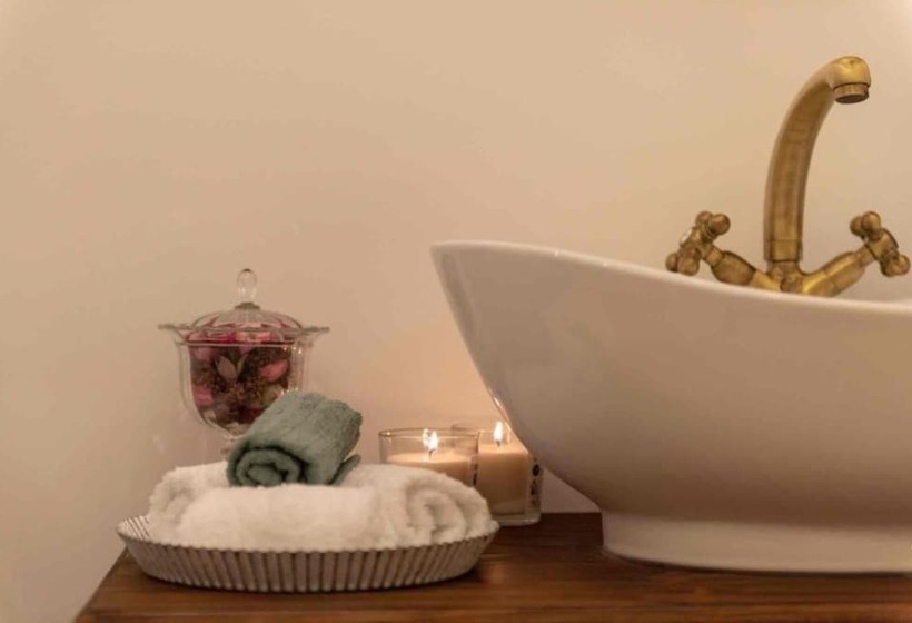 בית מלון כפרי Oinou Strata   Adults Only