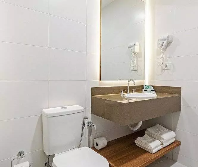 ホテル Slaviero Curitiba Aeroporto