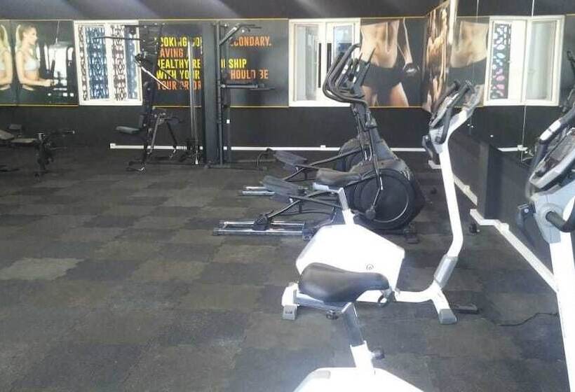 Wing Hotel Kualanamu Airport