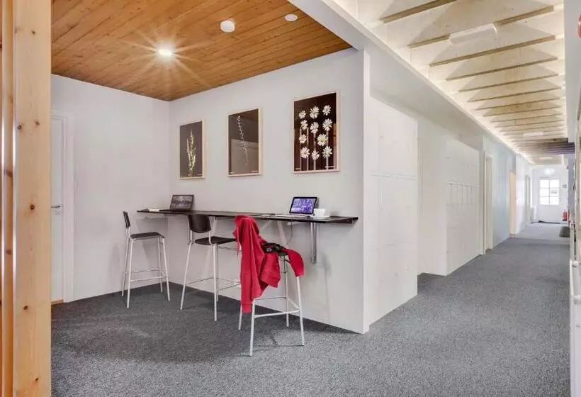 پانسیون Lækur Guesthouse