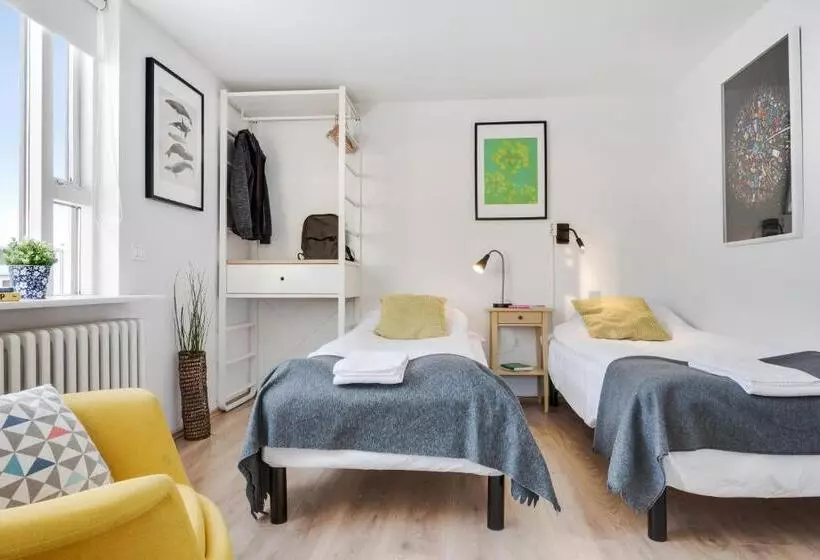 پانسیون Lækur Guesthouse