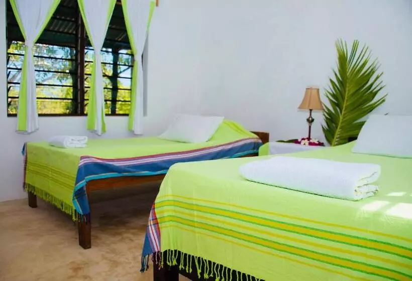 پانسیون A Rocha Eco Lodge & Conservation Centre