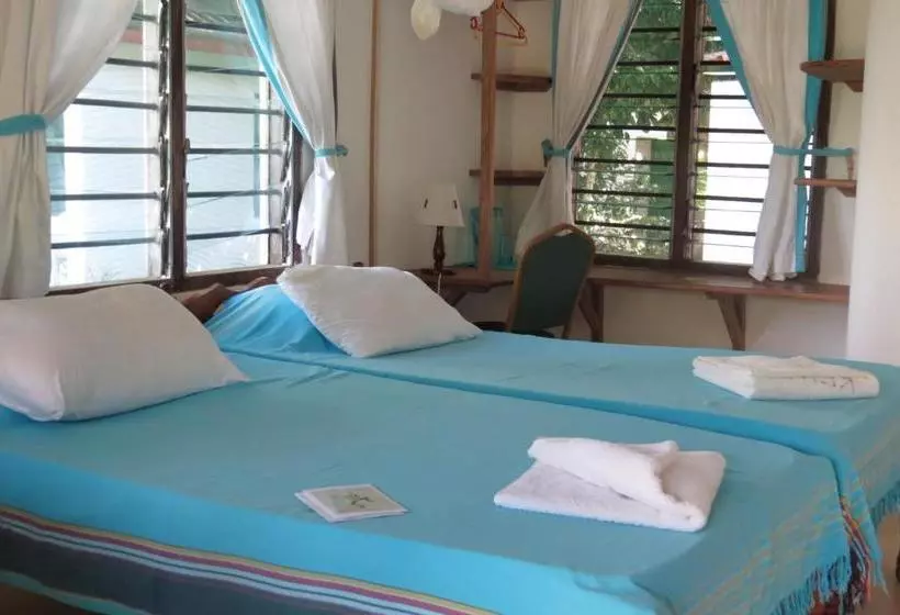 پانسیون A Rocha Eco Lodge & Conservation Centre