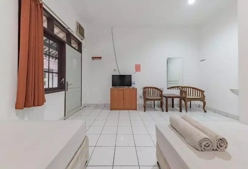 Urbanview Hotel Pondok Kurnia Cijagra Bandung By Reddoorz