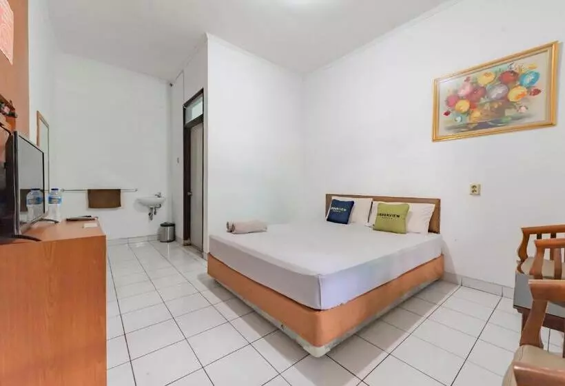 Urbanview Hotel Pondok Kurnia Cijagra Bandung By Reddoorz
