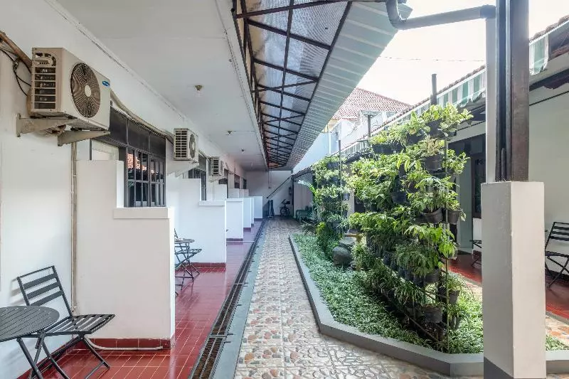 Urbanview Hotel Pondok Kurnia Cijagra Bandung By Reddoorz