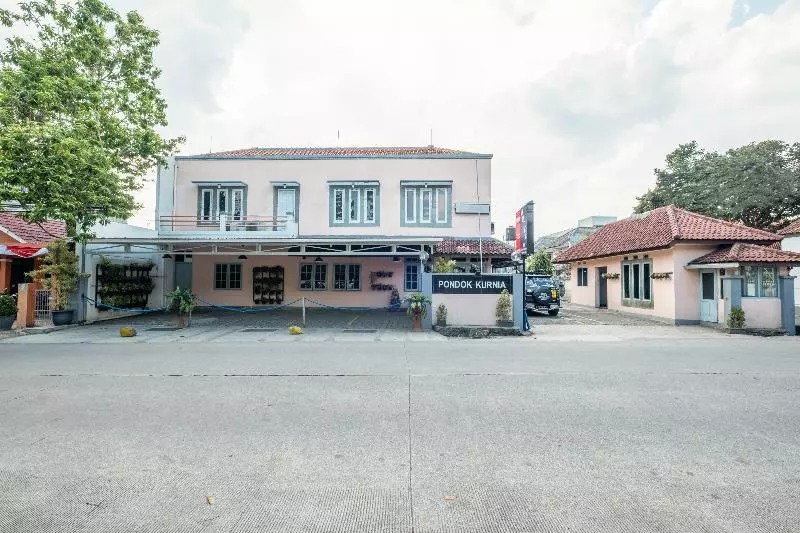 Urbanview Hotel Pondok Kurnia Cijagra Bandung By Reddoorz