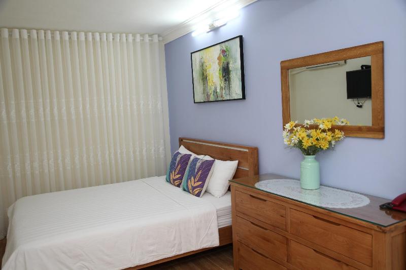 Cozy Hotel   140 Cong Quynh