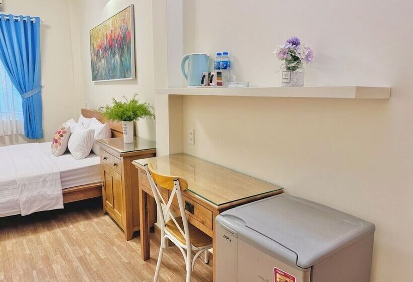 Cozy Hotel   140 Cong Quynh