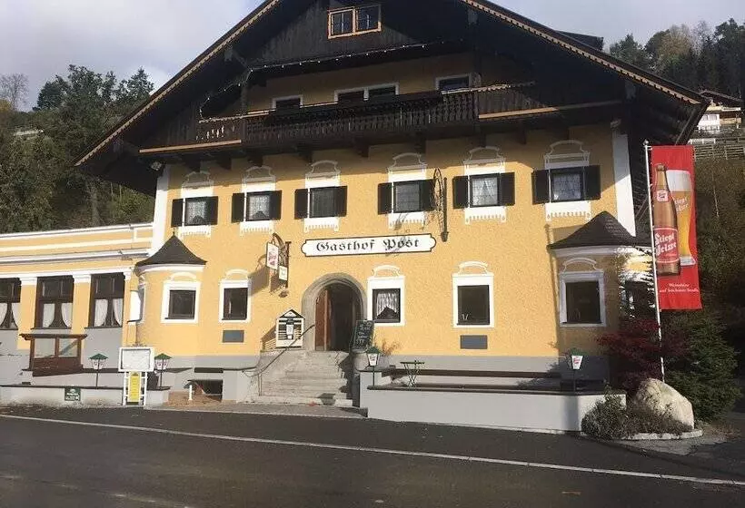 ホテル Gasthof Post