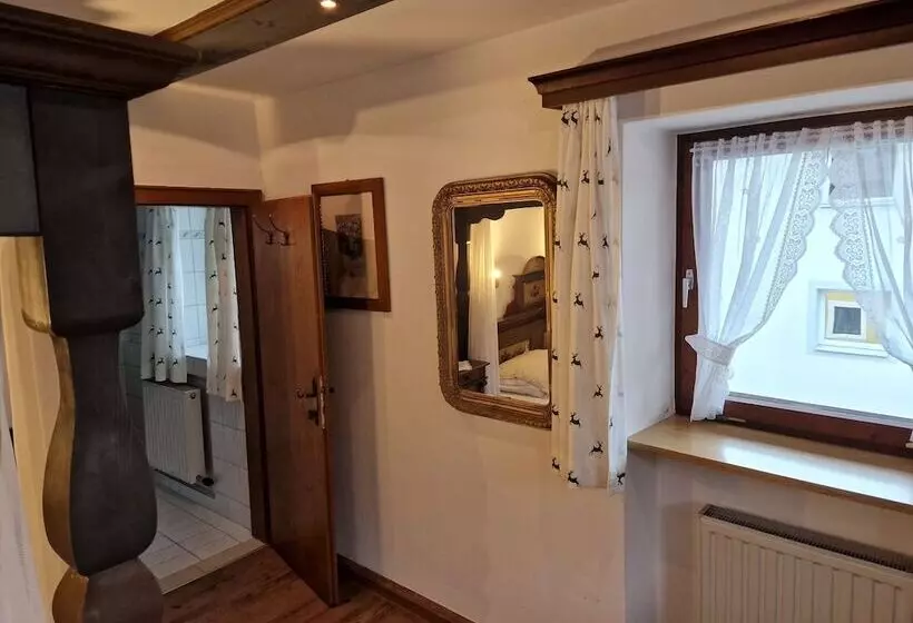ホテル Gasthof Post