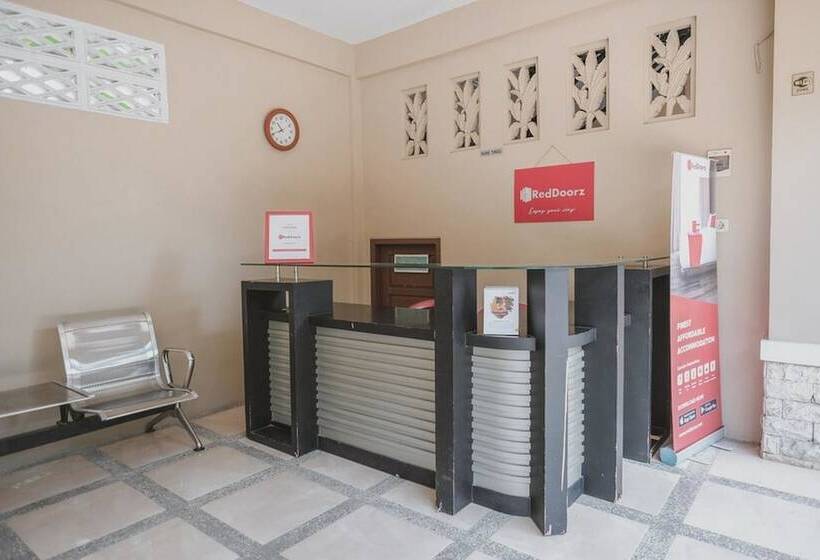 펜션 Reddoorz Syariah Near Jamtos Jambi 2