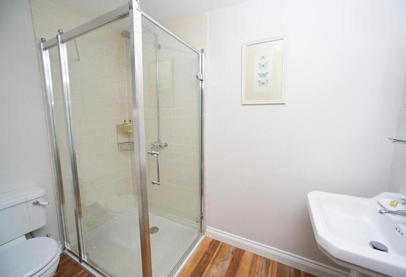 تختخواب و صبحانه The Bugle Inn Twyford