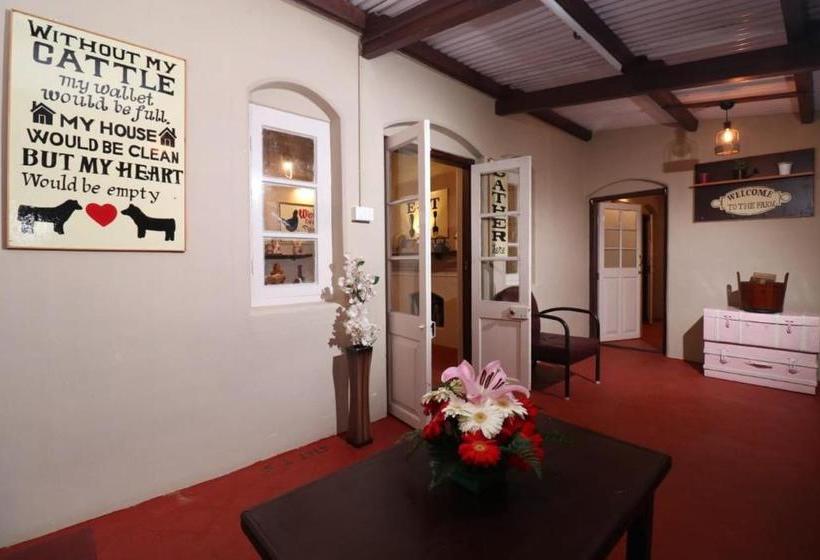 Hotel Penrhyn Estd 1929