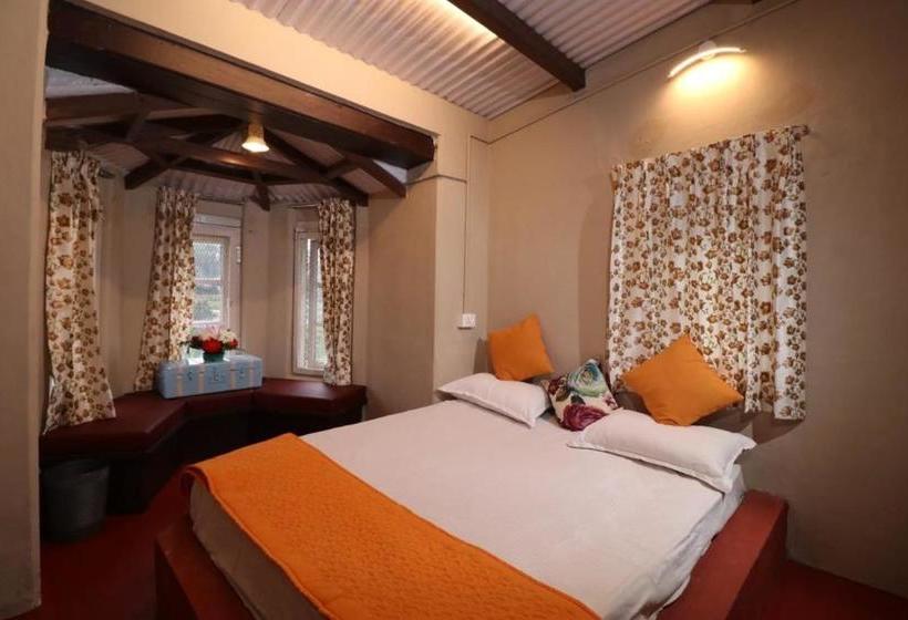 Hotel Penrhyn Estd 1929