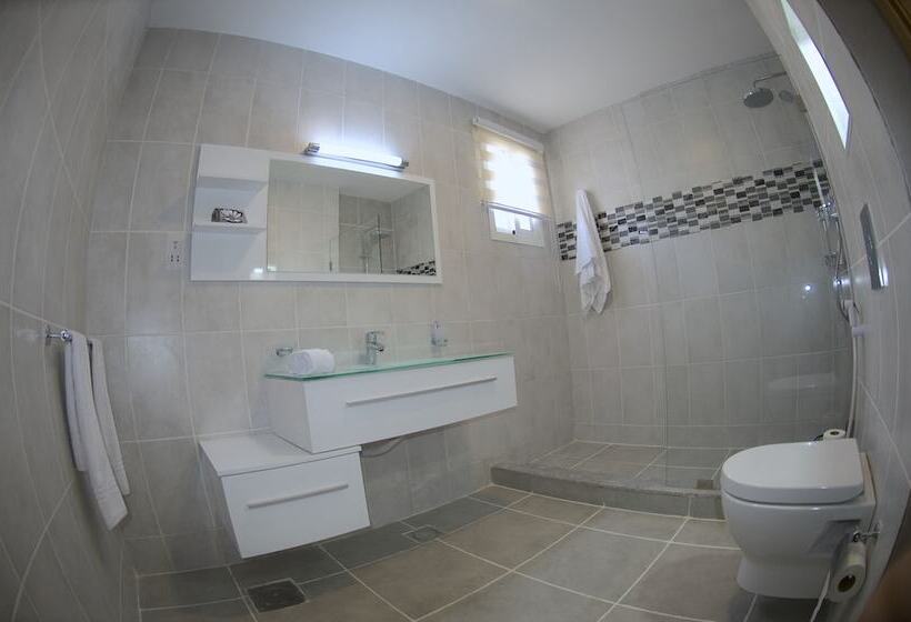 Pearl Hotel & Residence