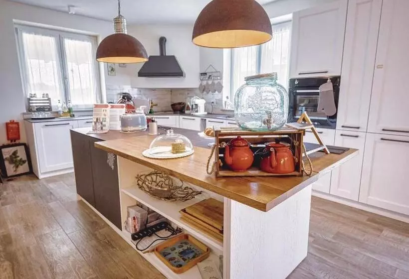 Majatalo Al Tirabusòn Country House