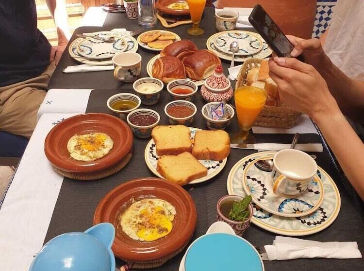 بنسيون Riad Rasia