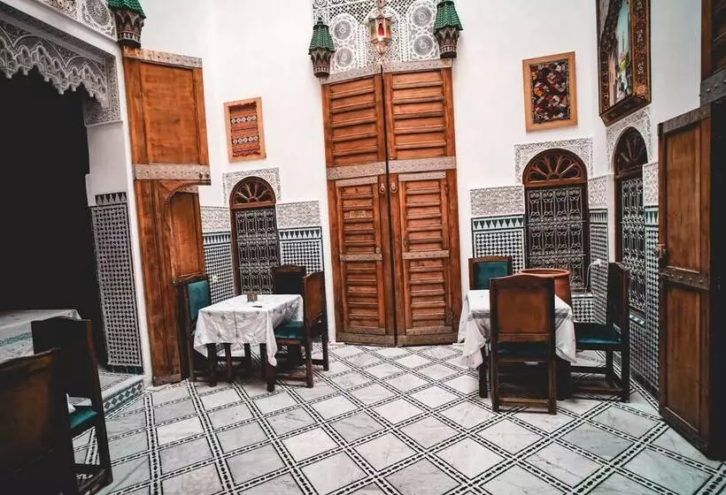 Majatalo Riad Rasia
