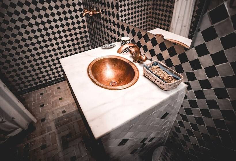 بنسيون Riad Rasia