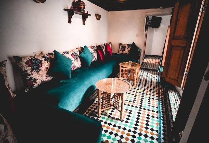 بنسيون Riad Rasia