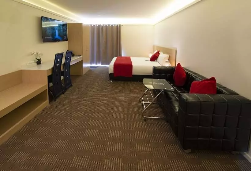 V Motel