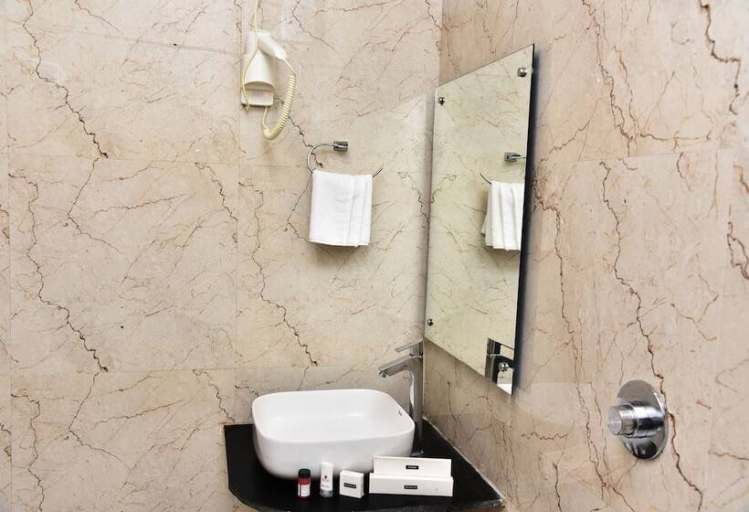 Carina Retreat Resort