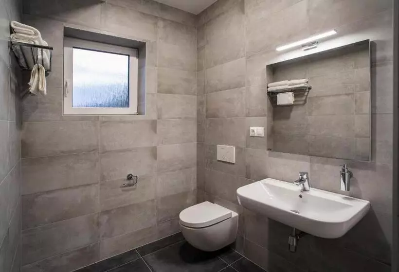 Majatalo Penzión Imperial