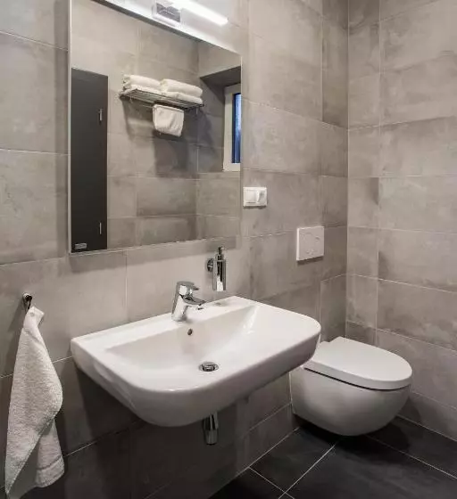 Majatalo Penzión Imperial