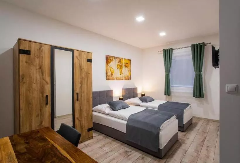 Majatalo Penzión Imperial