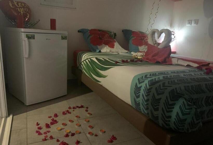 پانسیون ô Ti Jacko