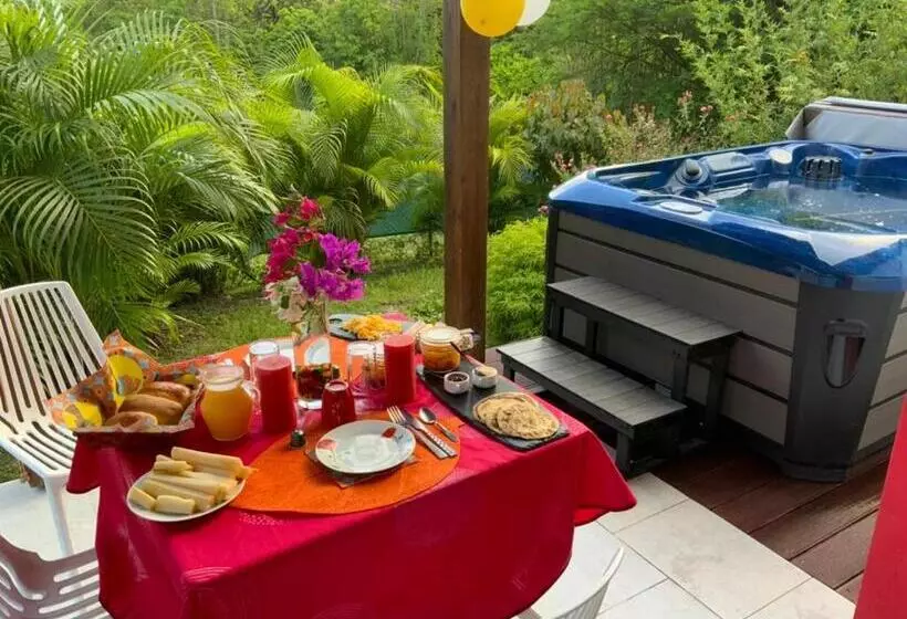 پانسیون ô Ti Jacko