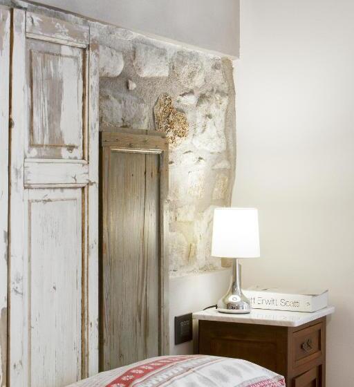 بنسيون Alla Porta Di Sotto B&b