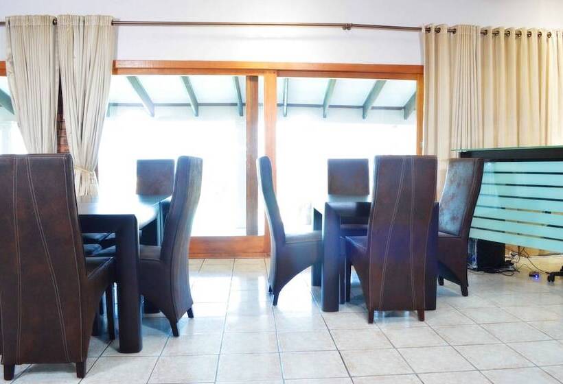 بنسيون Empoza Seaview Guesthouse