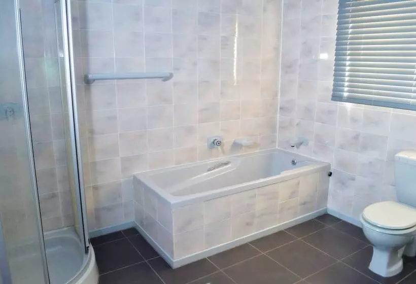 پانسیون Empoza Seaview Guesthouse