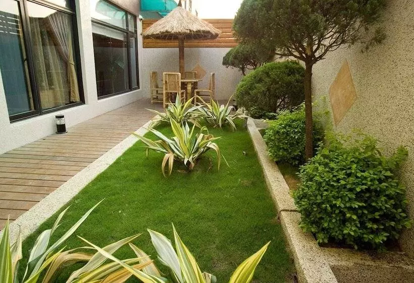Chateau Motel & Spa