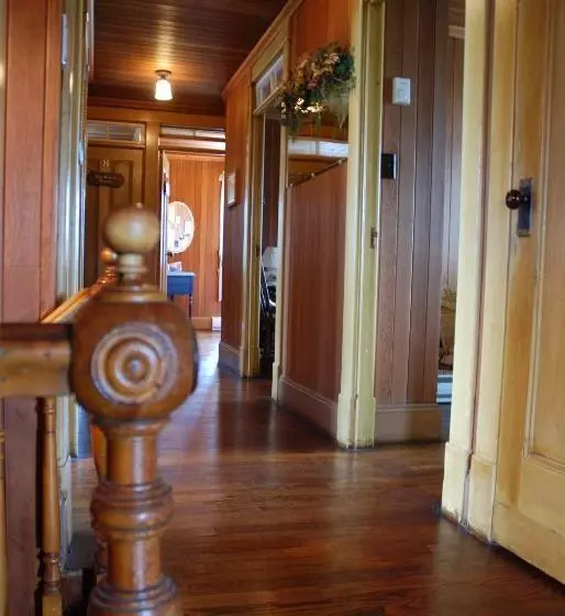 Aamiaismajoitus (B&B) Gite De La Baie Hatée