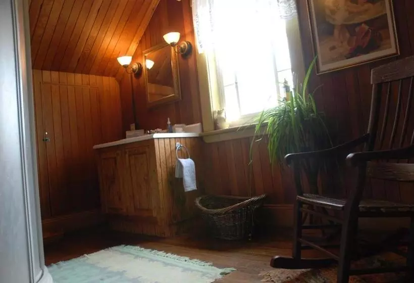 Aamiaismajoitus (B&B) Gite De La Baie Hatée