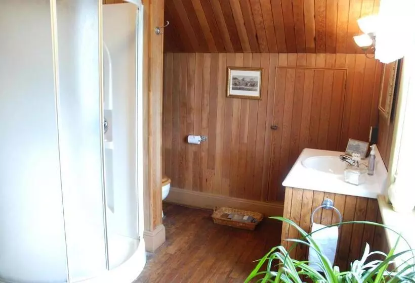 Aamiaismajoitus (B&B) Gite De La Baie Hatée