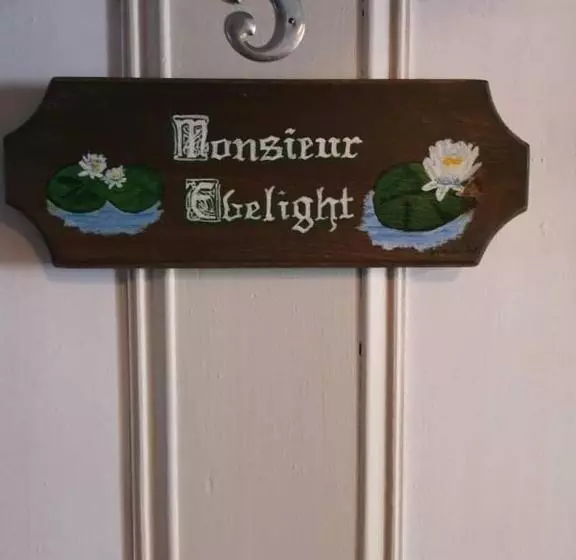 Aamiaismajoitus (B&B) Gite De La Baie Hatée